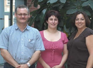 Traduction, Céline Doucet (milieu) et ses superviseurs Luc Belzile et Martine Cantin, APÉCA (2008)