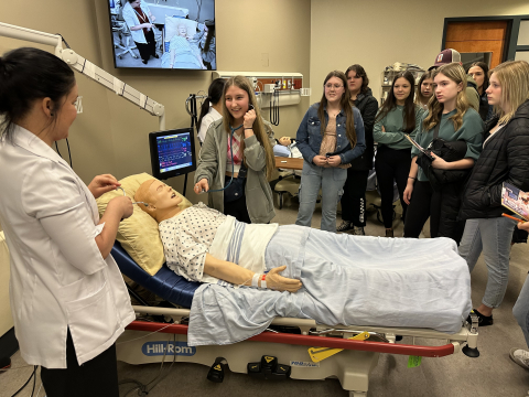 Le Secteur science infirmière de l’UMCE reçoit 55 élèves du secondaire